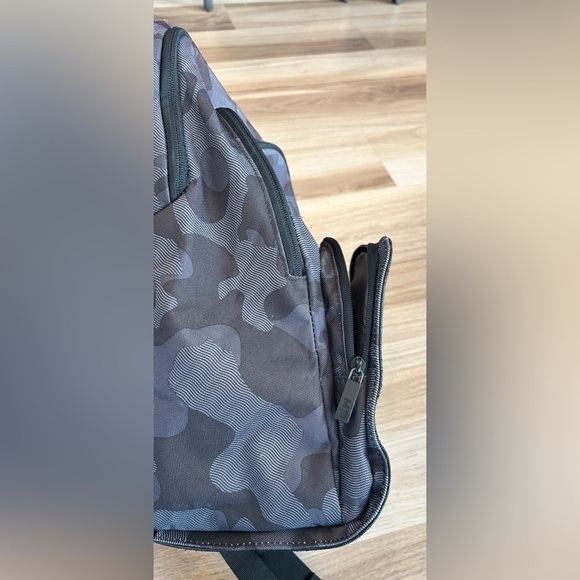 Moleskine Nomad Collection Backpack | 3 Zip Pockets Padded - Picture 6 of 15